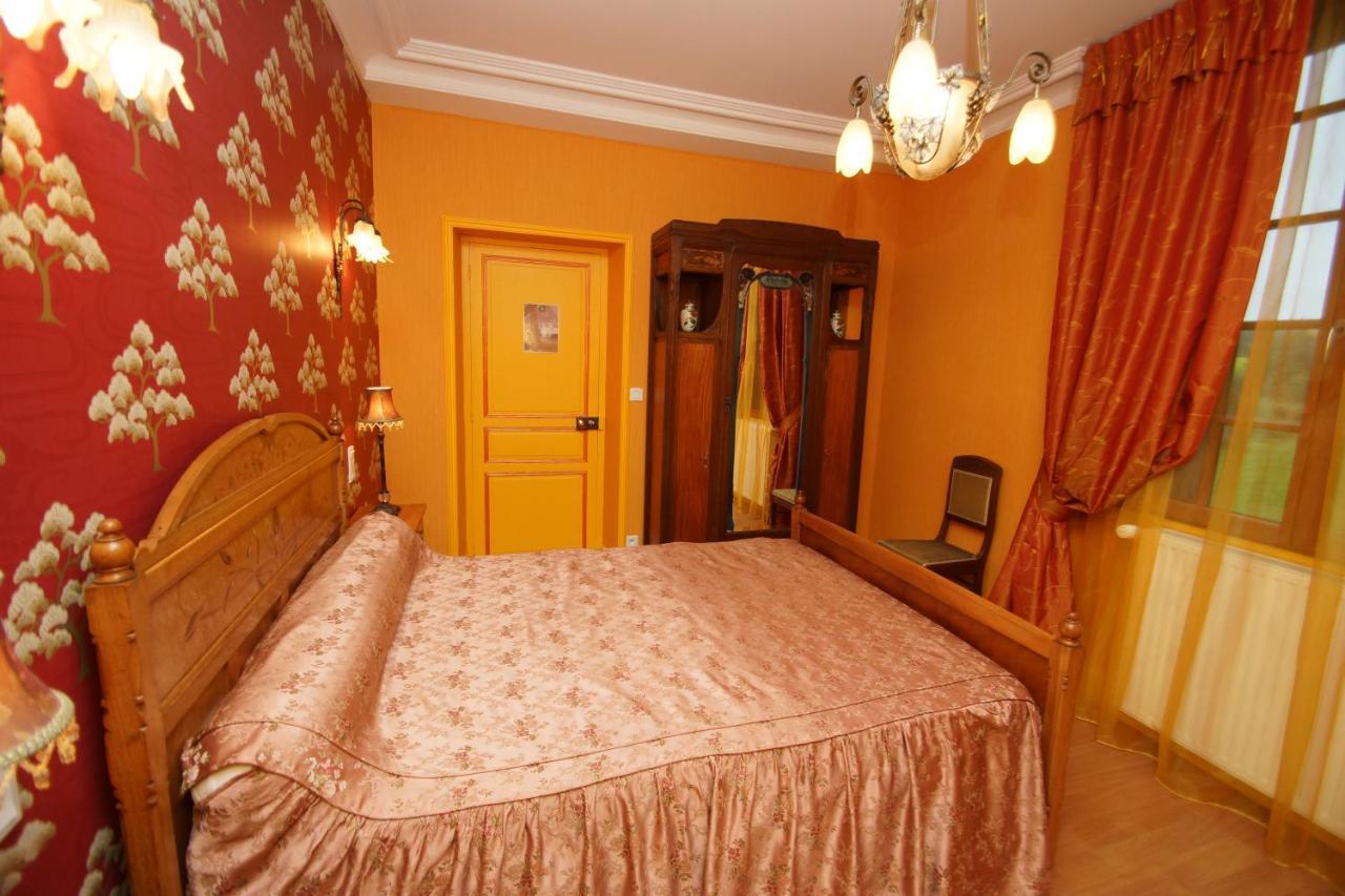 Bed and Breakfast Le Manoir Des Arts Saint-Samson-de-Bonfossé Esterno foto
