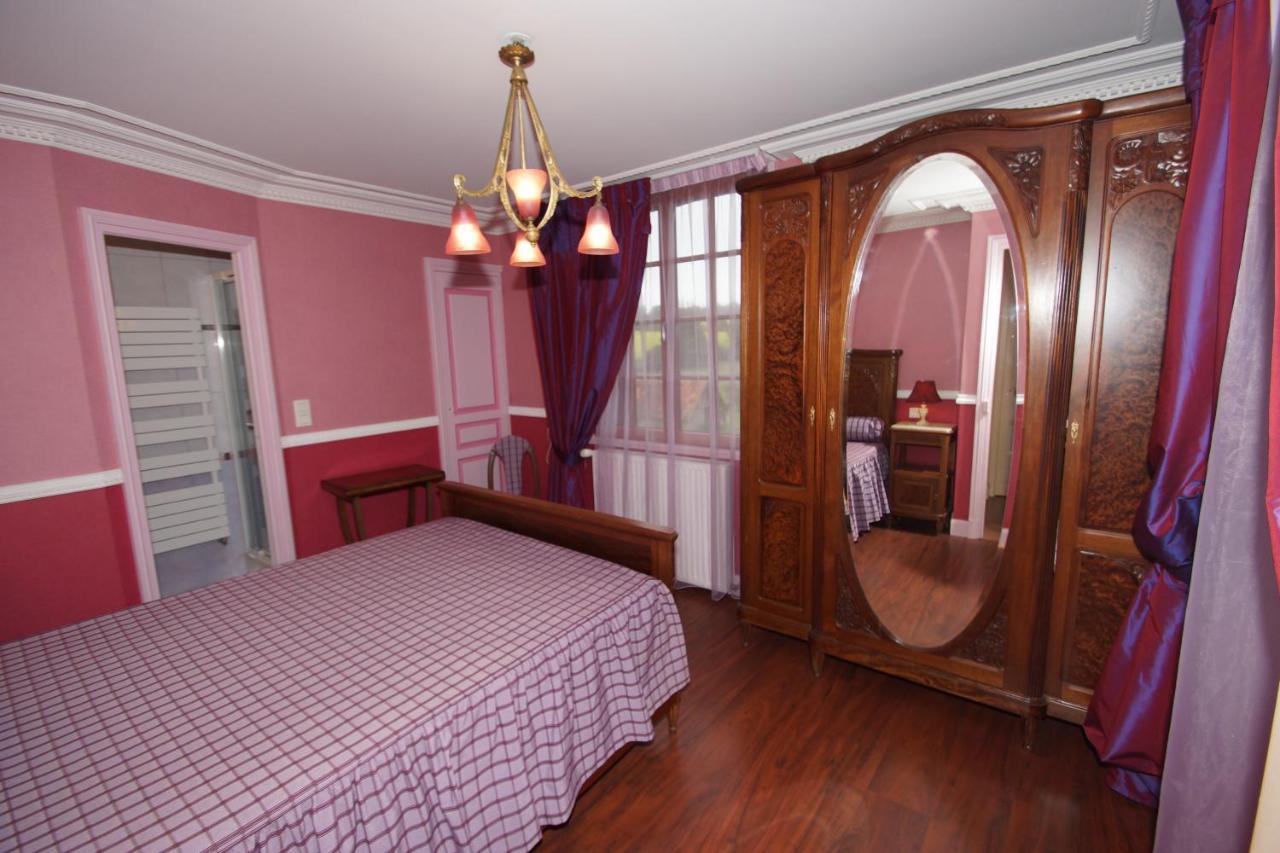 Bed and Breakfast Le Manoir Des Arts Saint-Samson-de-Bonfossé Esterno foto
